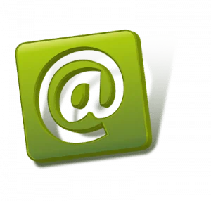 Imagen representativa de un teclado con enfoque en la tecla '@', a menudo utilizada en direcciones de correo electrónico y redes sociales.